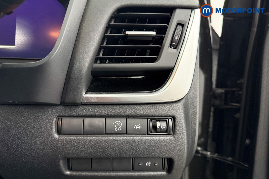 Nissan Qashqai N-Connecta Manual Petrol SUV - Stock Number (1623482) - 15th supplementary image