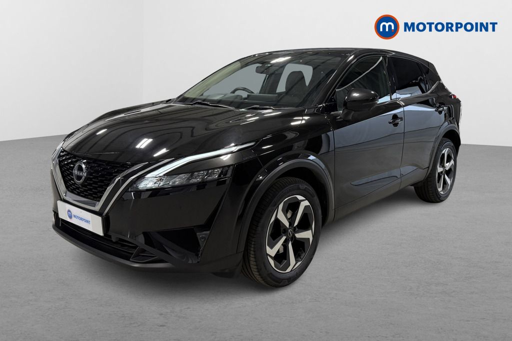 Nissan Qashqai N-Connecta Manual Petrol SUV - Stock Number (1623482) - Passenger side front corner