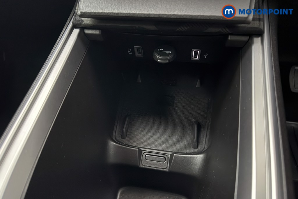 Jeep Avenger Summit Automatic Electric SUV - Stock Number (1623849) - 12th supplementary image