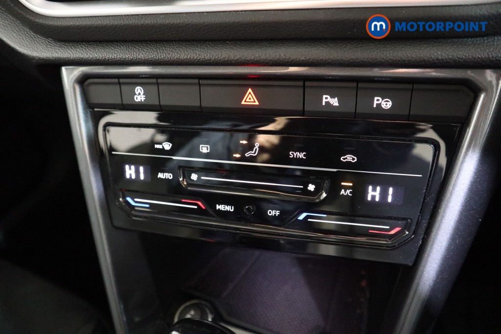 Volkswagen T-Roc Style Automatic Petrol SUV - Stock Number (1623930) - 7th supplementary image