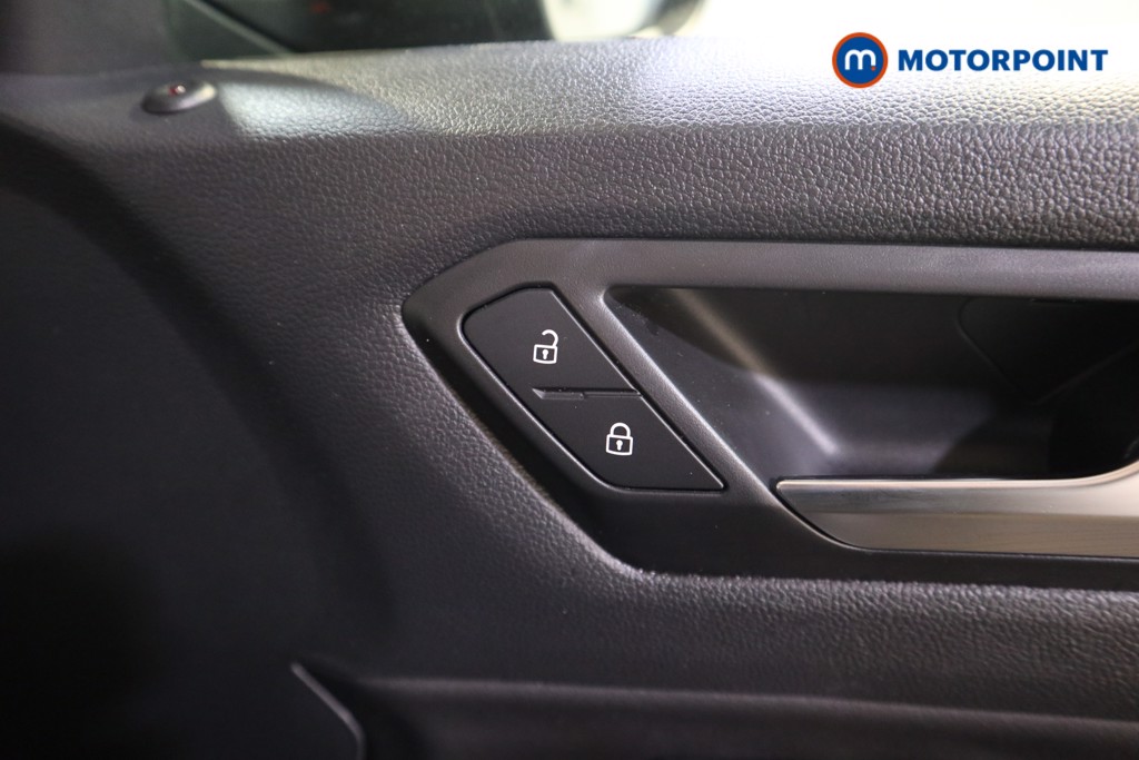 Volkswagen T-Roc Style Automatic Petrol SUV - Stock Number (1623930) - 13th supplementary image