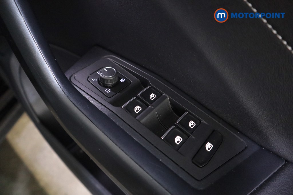Volkswagen T-Roc Style Automatic Petrol SUV - Stock Number (1623930) - 14th supplementary image
