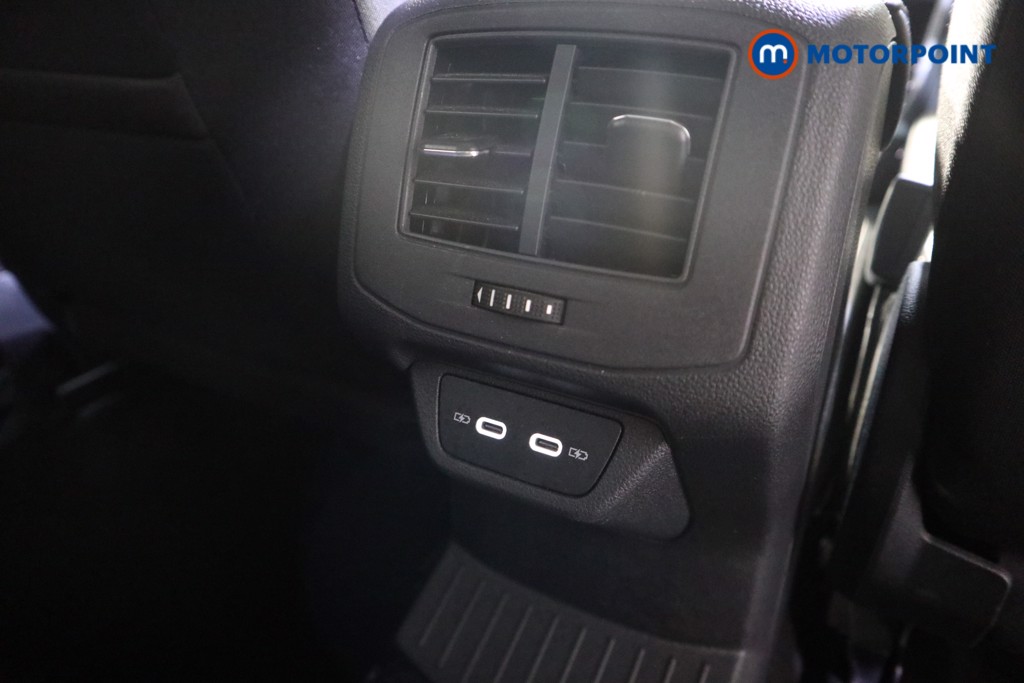 Volkswagen T-Roc Style Automatic Petrol SUV - Stock Number (1623930) - 19th supplementary image