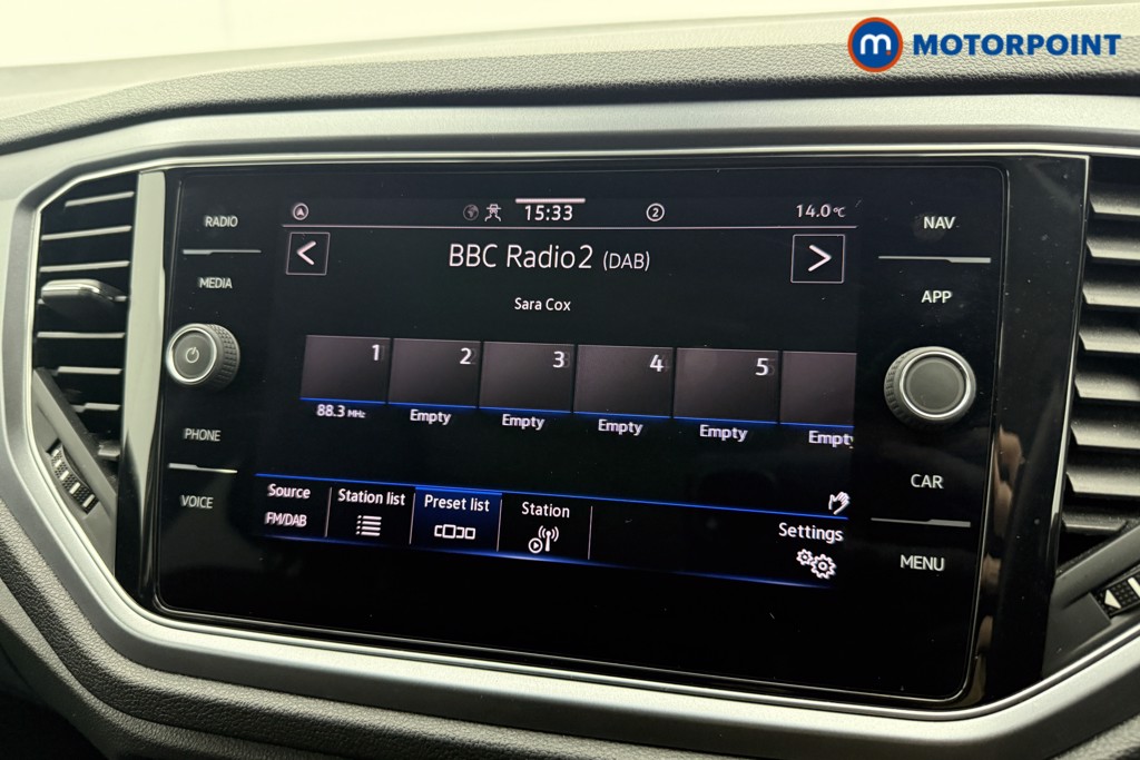 Volkswagen T-Roc Active Manual Petrol SUV - Stock Number (1624265) - 3rd supplementary image