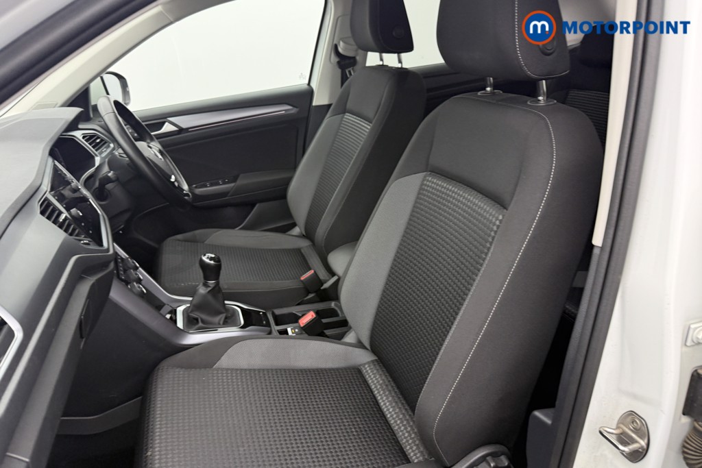 Volkswagen T-Roc Active Manual Petrol SUV - Stock Number (1624265) - 11th supplementary image