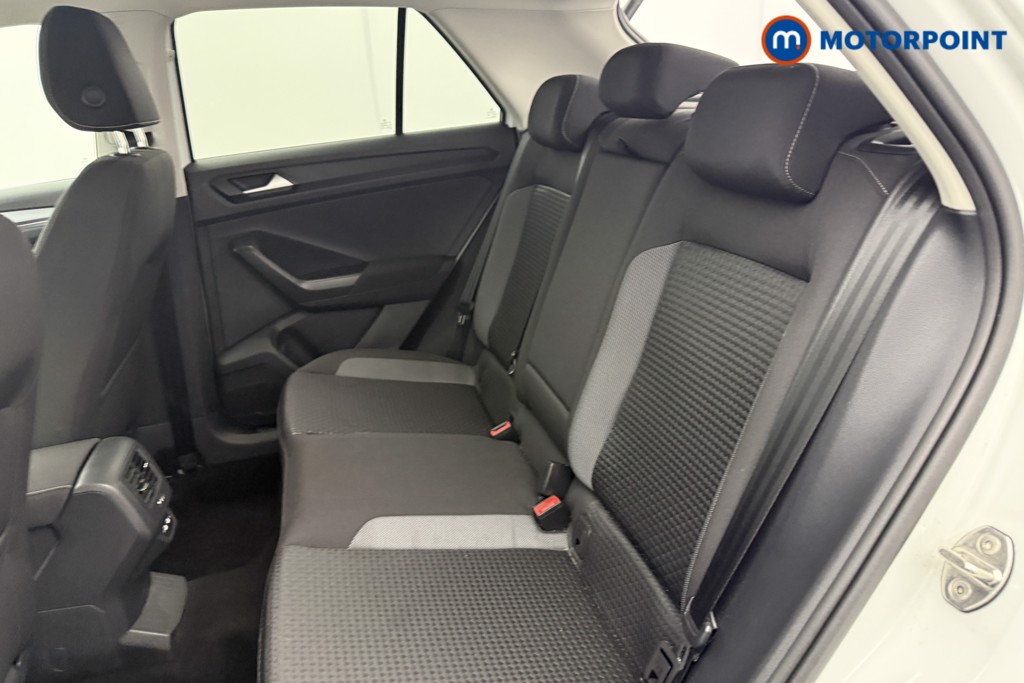 Volkswagen T-Roc Active Manual Petrol SUV - Stock Number (1624265) - 12th supplementary image