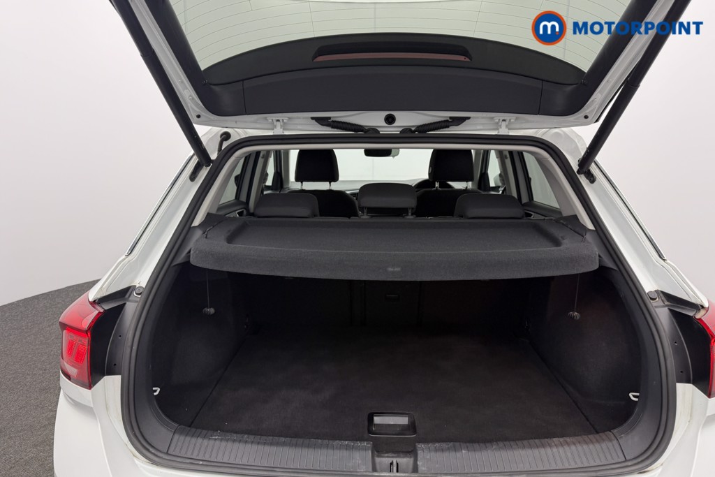 Volkswagen T-Roc Active Manual Petrol SUV - Stock Number (1624265) - 13th supplementary image