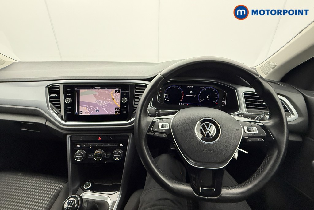 Volkswagen T-Roc Active Manual Petrol SUV - Stock Number (1624265) - 1st supplementary image