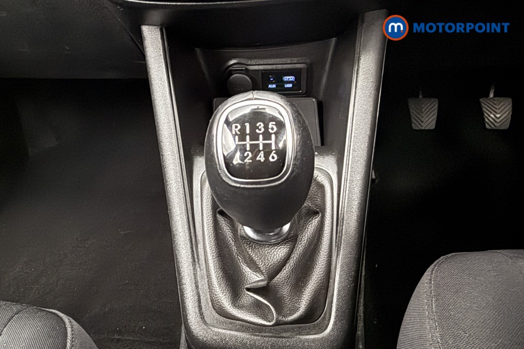 Hyundai Ix20 Se Nav Manual Petrol People Carrier - Stock Number (1624511) - 7th supplementary image