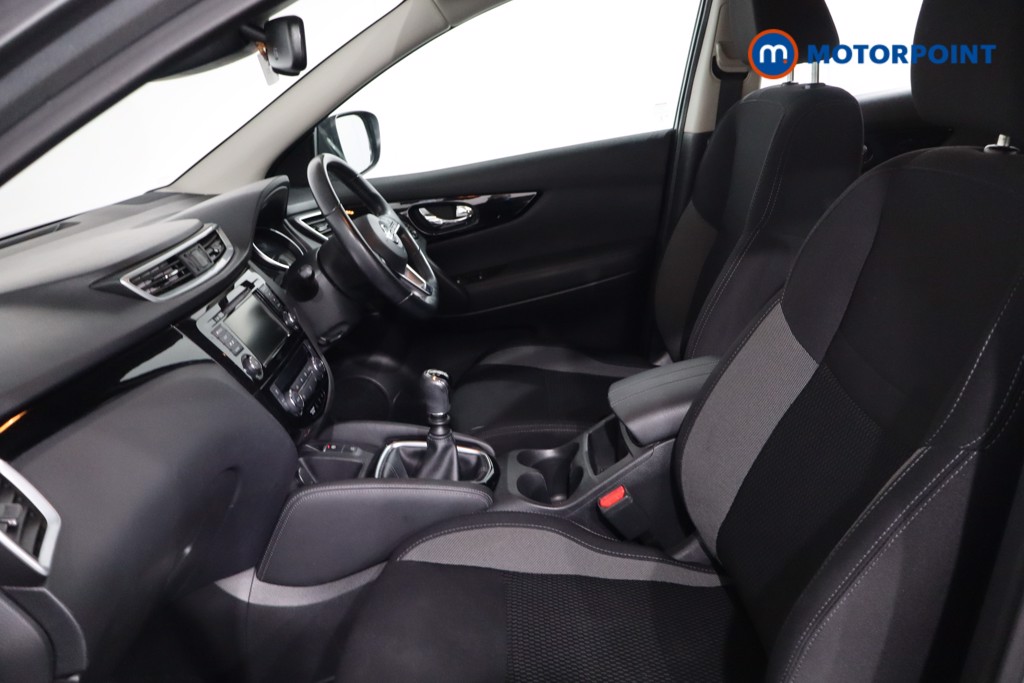 Nissan Qashqai Acenta Premium Manual Diesel SUV - Stock Number (1624622) - 4th supplementary image
