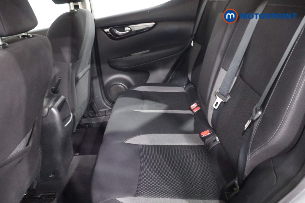 Nissan Qashqai Acenta Premium Manual Diesel SUV - Stock Number (1624622) - 5th supplementary image