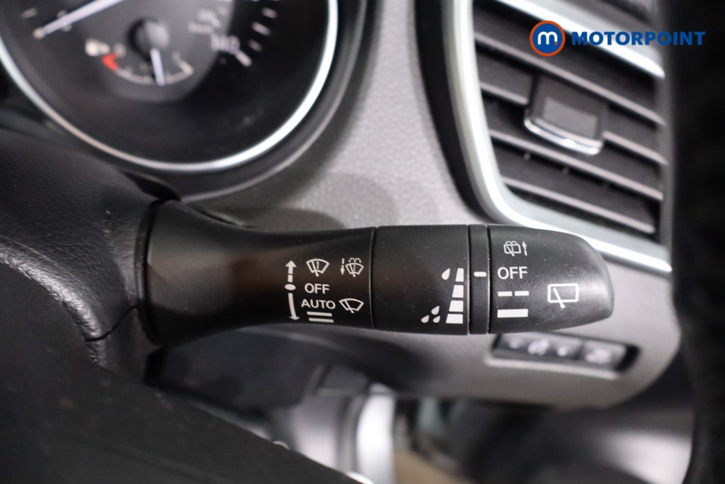 Nissan Qashqai Acenta Premium Manual Diesel SUV - Stock Number (1624622) - 15th supplementary image
