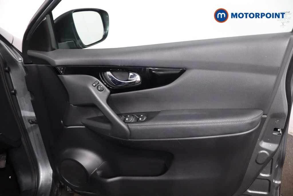 Nissan Qashqai Acenta Premium Manual Diesel SUV - Stock Number (1624622) - 22nd supplementary image