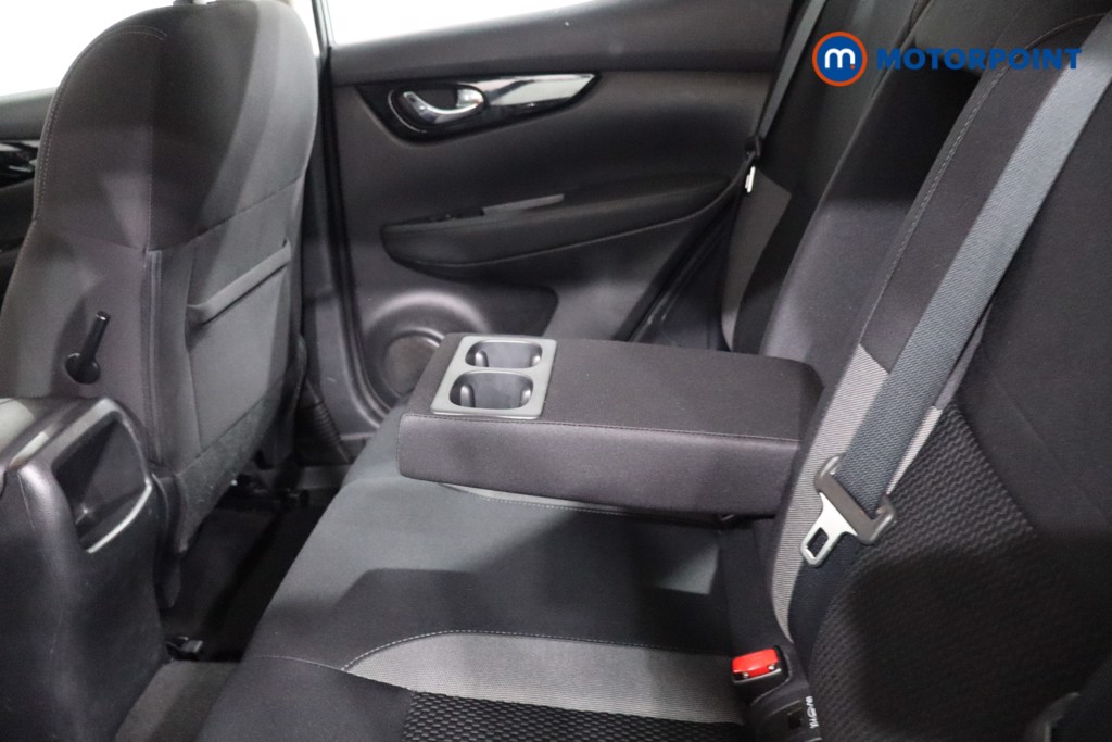Nissan Qashqai Acenta Premium Manual Diesel SUV - Stock Number (1624622) - 25th supplementary image
