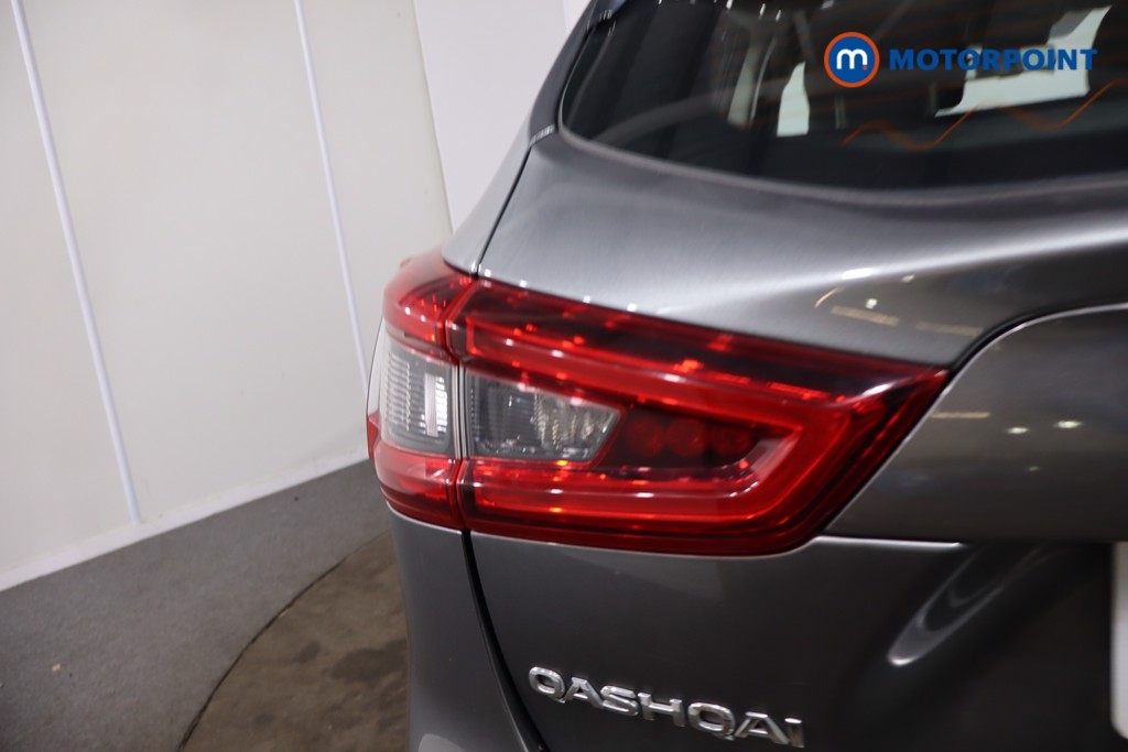 Nissan Qashqai Acenta Premium Manual Diesel SUV - Stock Number (1624622) - 33rd supplementary image