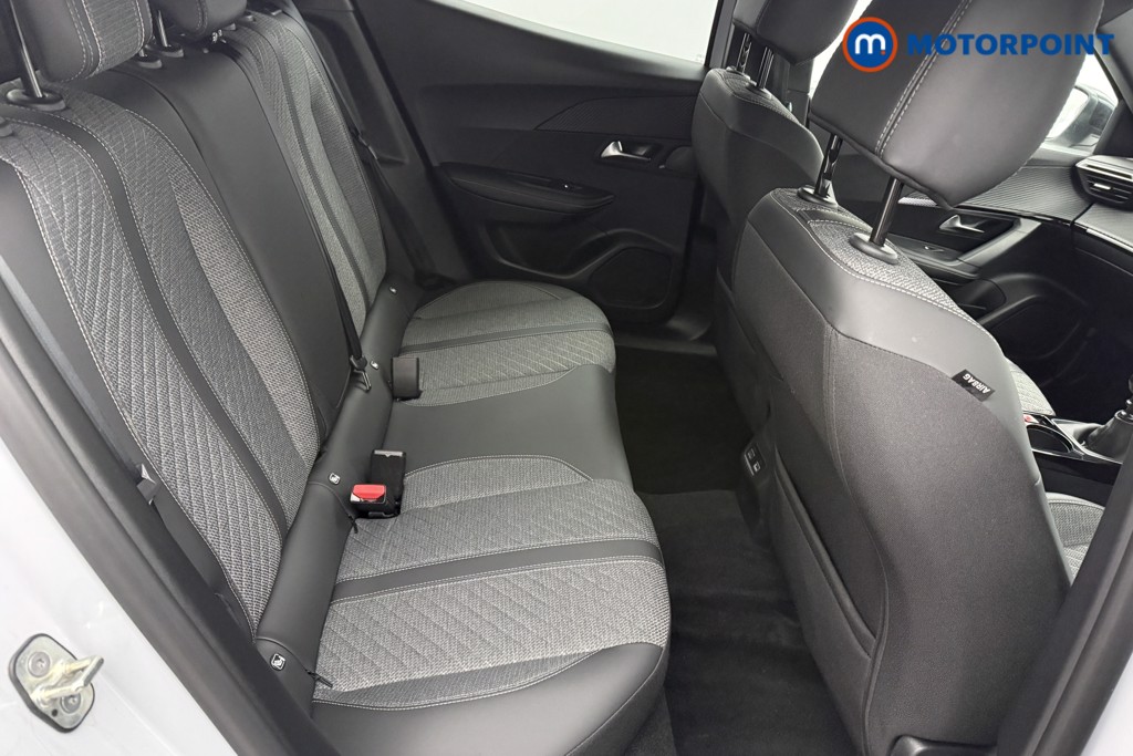 Peugeot 2008 Allure Manual Petrol SUV - Stock Number (1624892) - 20th supplementary image