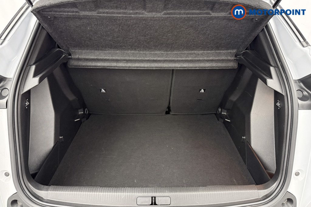 Peugeot 2008 Allure Manual Petrol SUV - Stock Number (1624892) - 22nd supplementary image