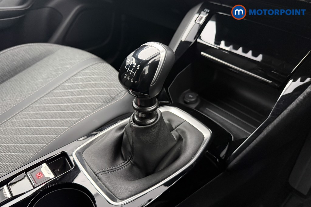 Peugeot 2008 Allure Manual Petrol SUV - Stock Number (1624964) - 12th supplementary image