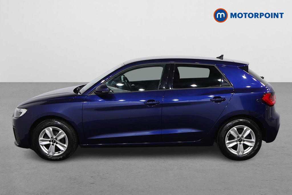 Audi A1 Technik Manual Petrol Hatchback - Stock Number (1625165) - Passenger side