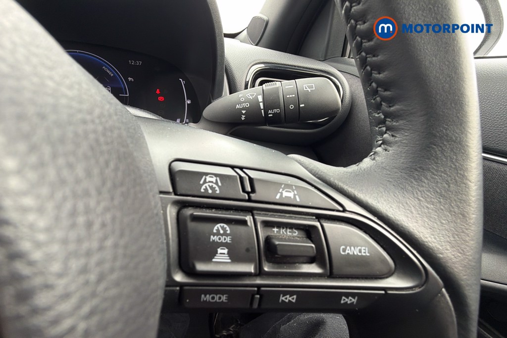 Toyota Yaris Cross Design Automatic Petrol-Electric Hybrid Estate - Stock Number (1625311) - 4th supplementary image