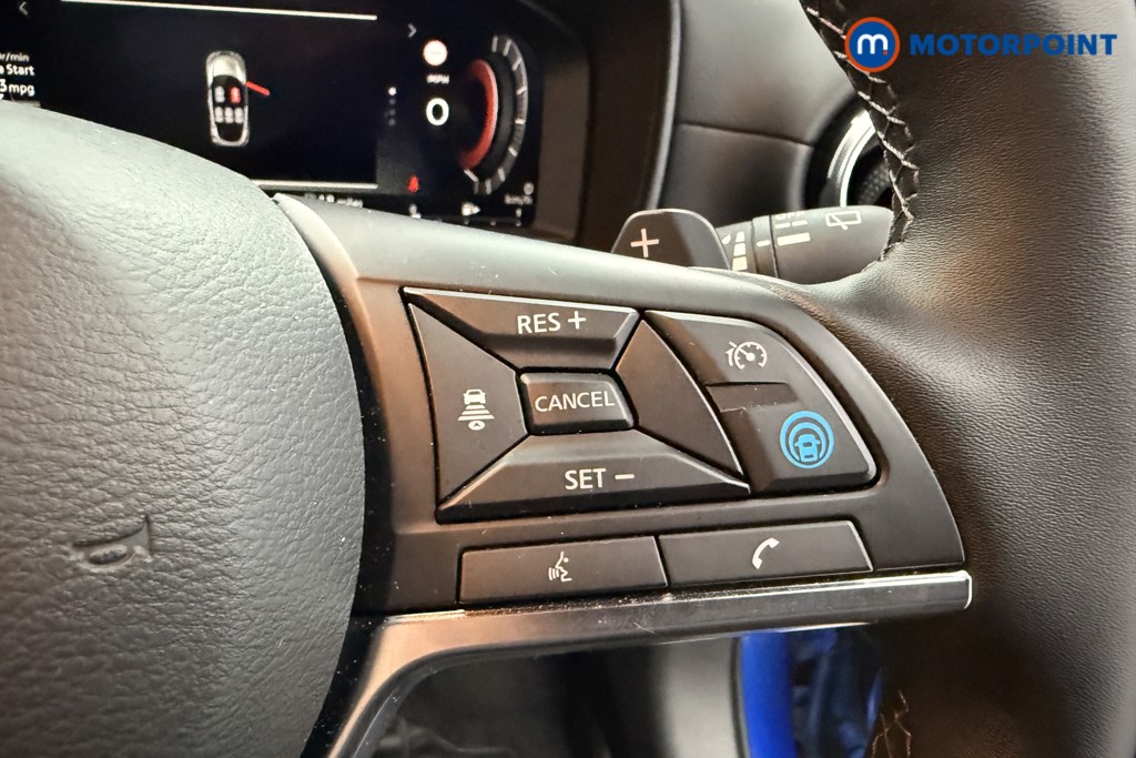 Nissan Juke Tekna Automatic Petrol SUV - Stock Number (1625436) - 4th supplementary image