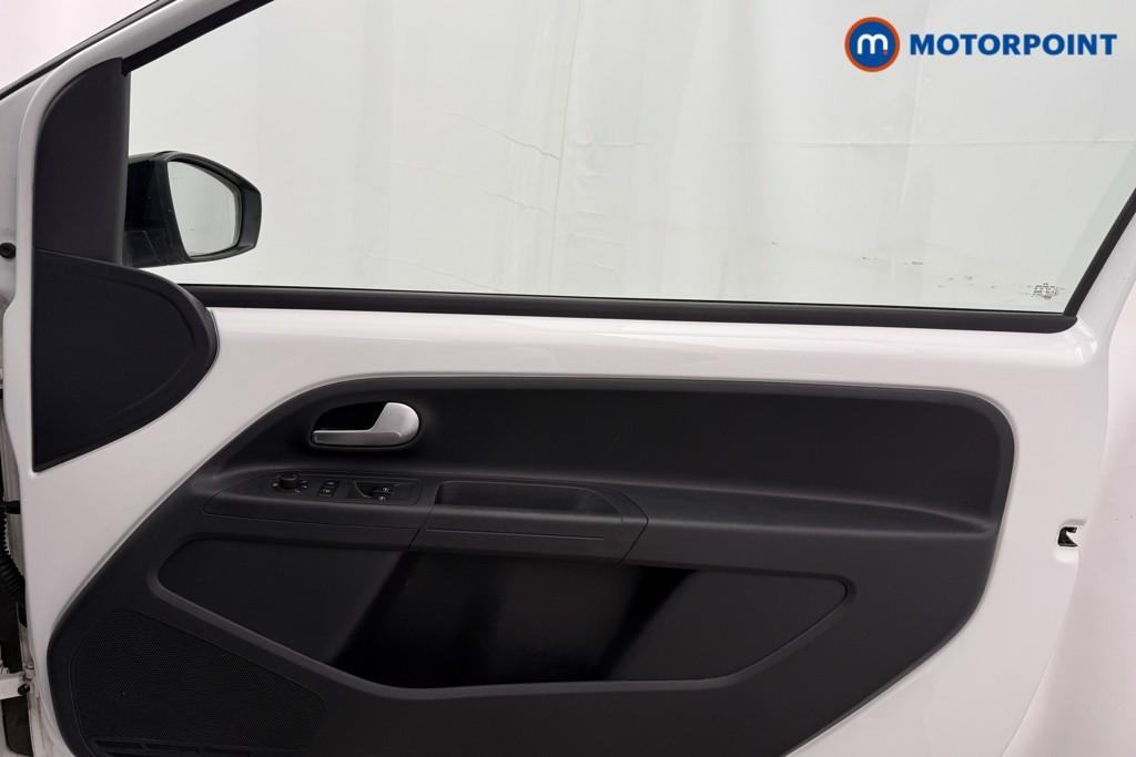 Volkswagen UP High Up Manual Petrol Hatchback - Stock Number (1625534) - 15th supplementary image
