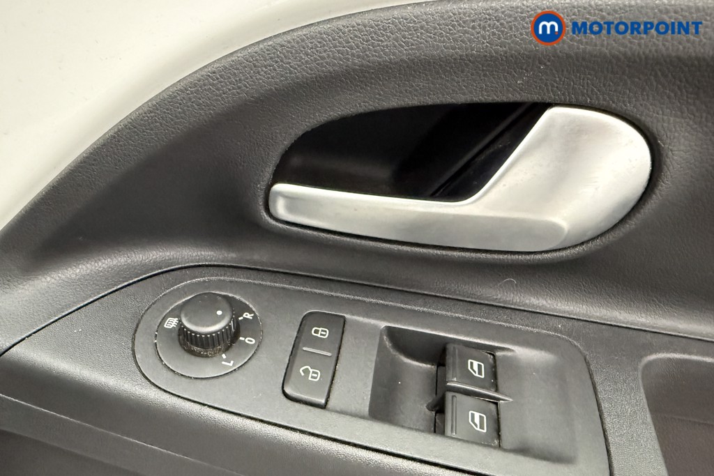 Volkswagen UP High Up Manual Petrol Hatchback - Stock Number (1625534) - 16th supplementary image