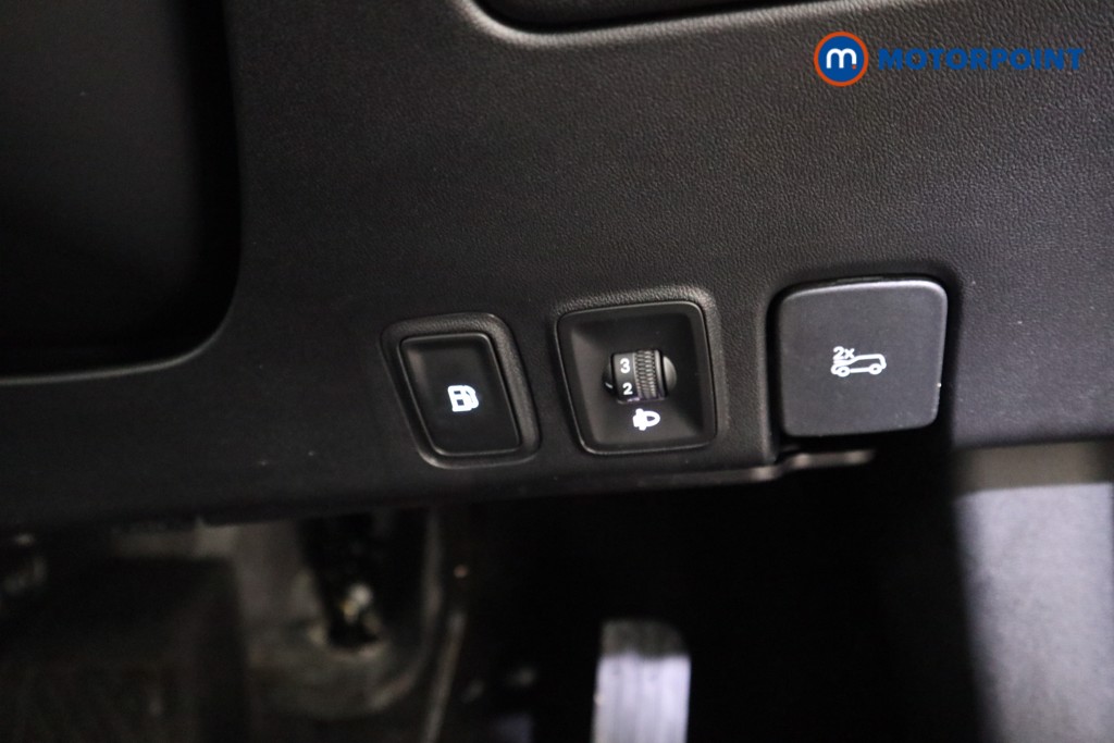 Mg Motor Uk HS Trophy Automatic Petrol Plug-In Hybrid SUV - Stock Number (1625749) - 13th supplementary image