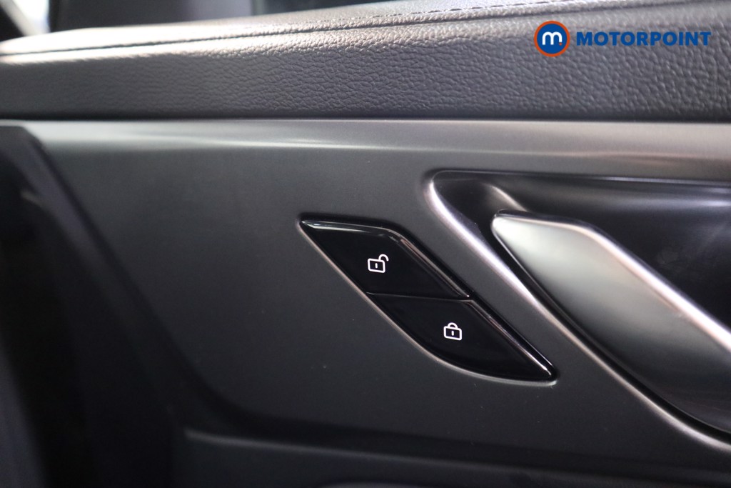 Mg Motor Uk HS Trophy Automatic Petrol Plug-In Hybrid SUV - Stock Number (1625749) - 14th supplementary image