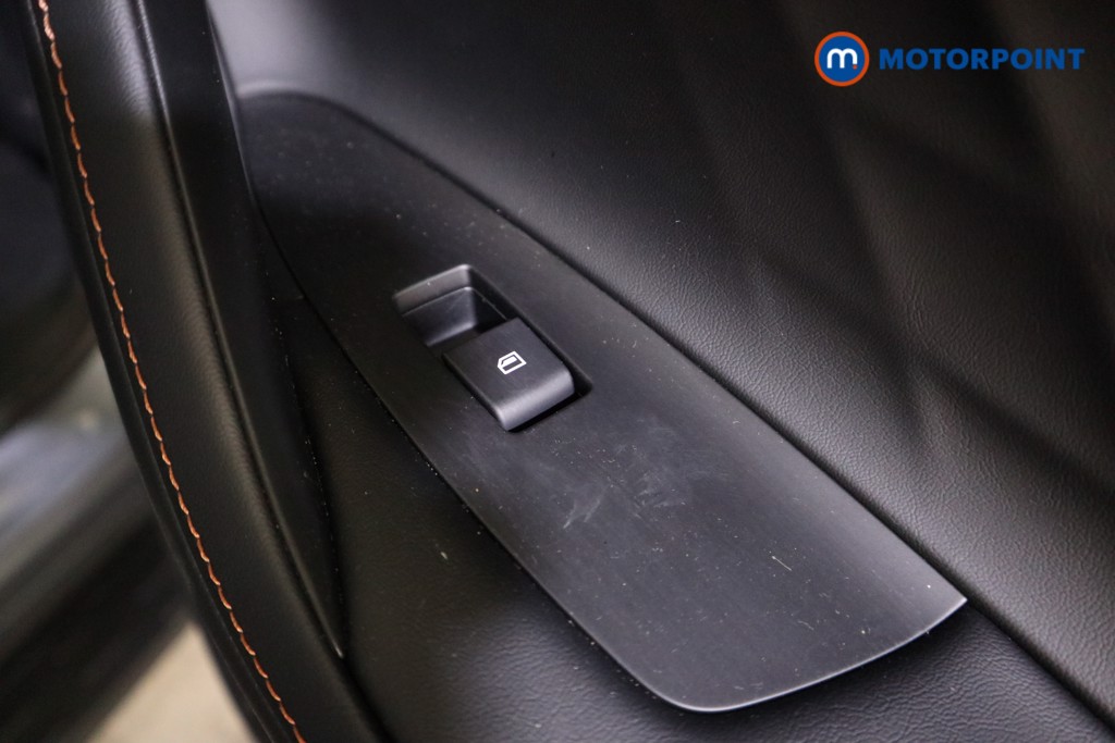 Mg Motor Uk HS Trophy Automatic Petrol Plug-In Hybrid SUV - Stock Number (1625769) - 19th supplementary image