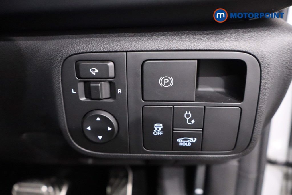 Hyundai Ioniq 6 Ultimate Automatic Electric Saloon - Stock Number (1625860) - 19th supplementary image