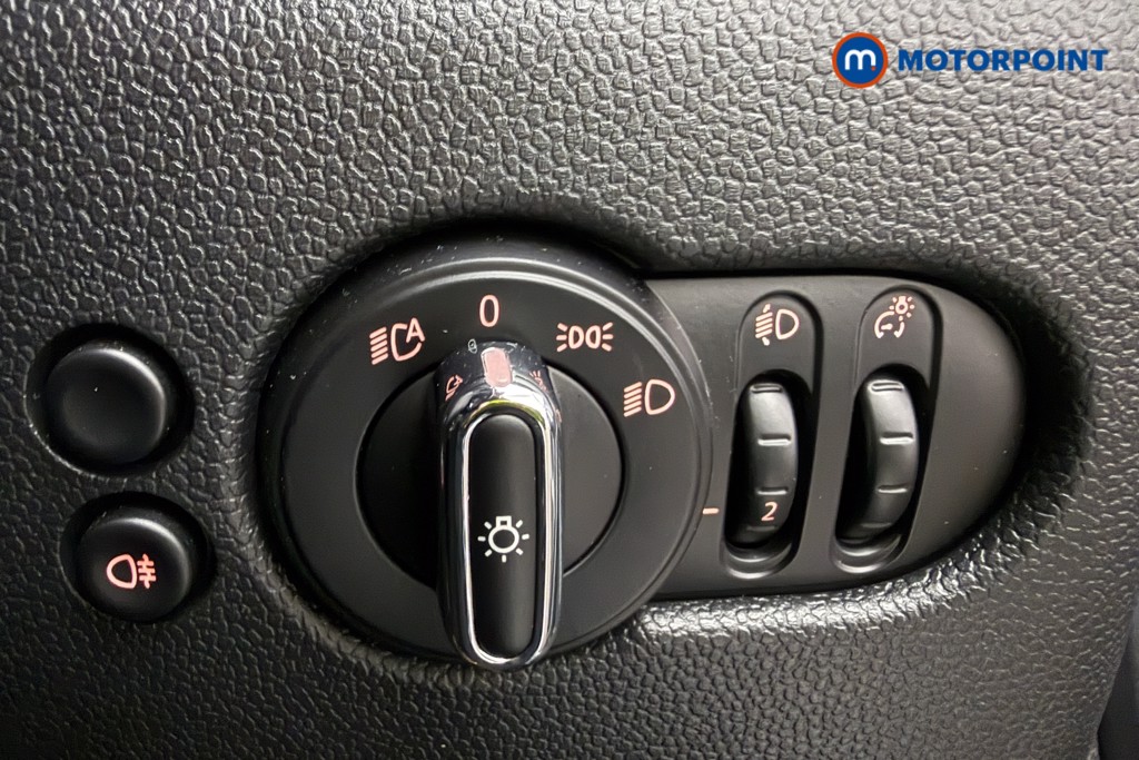 Mini Hatchback Cooper Classic Automatic Petrol Hatchback - Stock Number (1626121) - 17th supplementary image