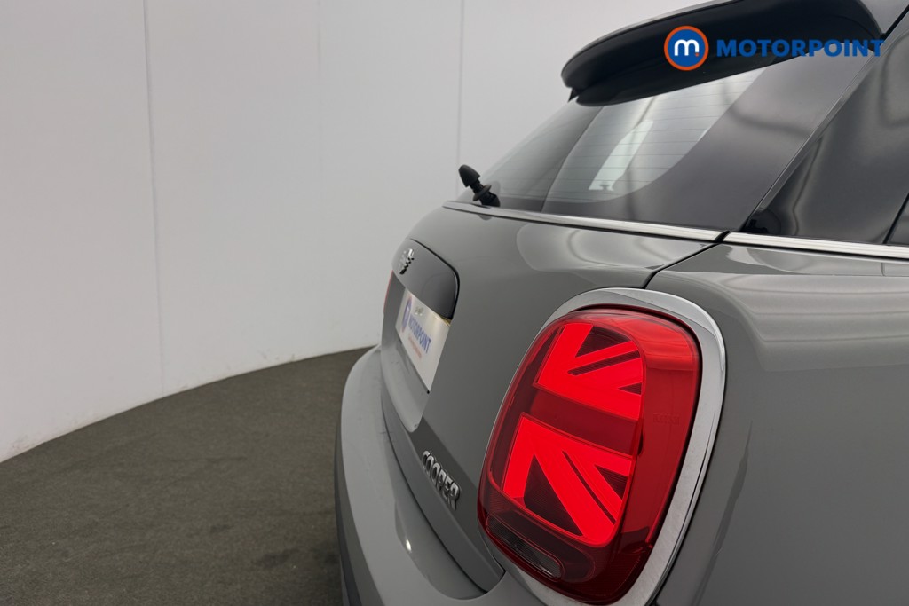 Mini Hatchback Cooper Classic Automatic Petrol Hatchback - Stock Number (1626121) - 25th supplementary image