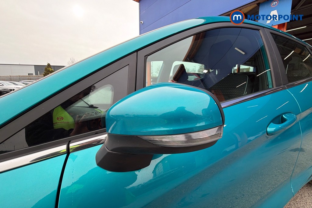 Ford Fiesta Zetec Manual Petrol Hatchback - Stock Number (1626162) - 43rd supplementary image