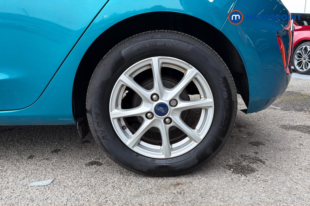 Ford Fiesta Zetec Manual Petrol Hatchback - Stock Number (1626162) - 48th supplementary image