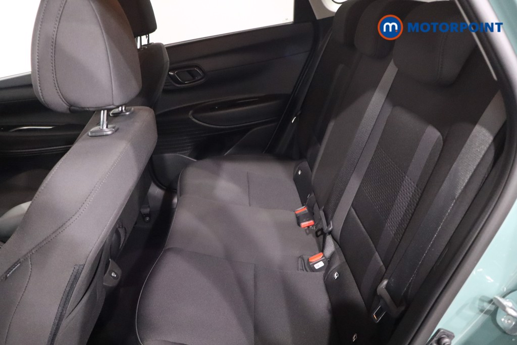 Hyundai I20 Premium Automatic Petrol Hatchback - Stock Number (1626213) - 5th supplementary image