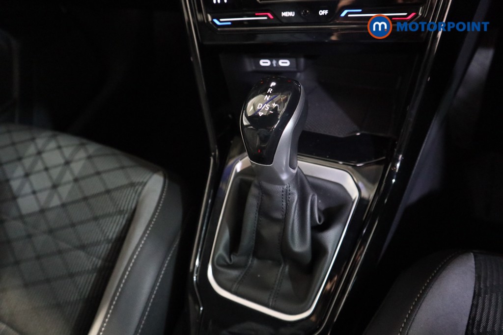 Volkswagen T-Roc R-Line Automatic Petrol SUV - Stock Number (1626406) - 11th supplementary image