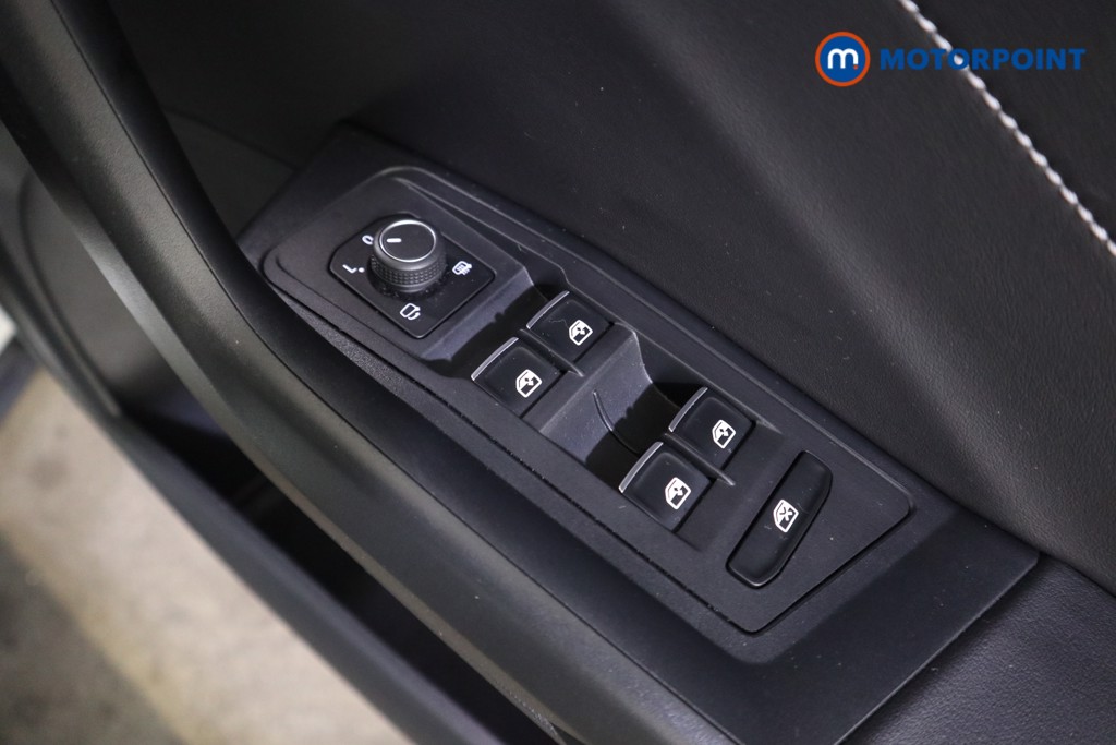 Volkswagen T-Roc R-Line Automatic Petrol SUV - Stock Number (1626406) - 15th supplementary image