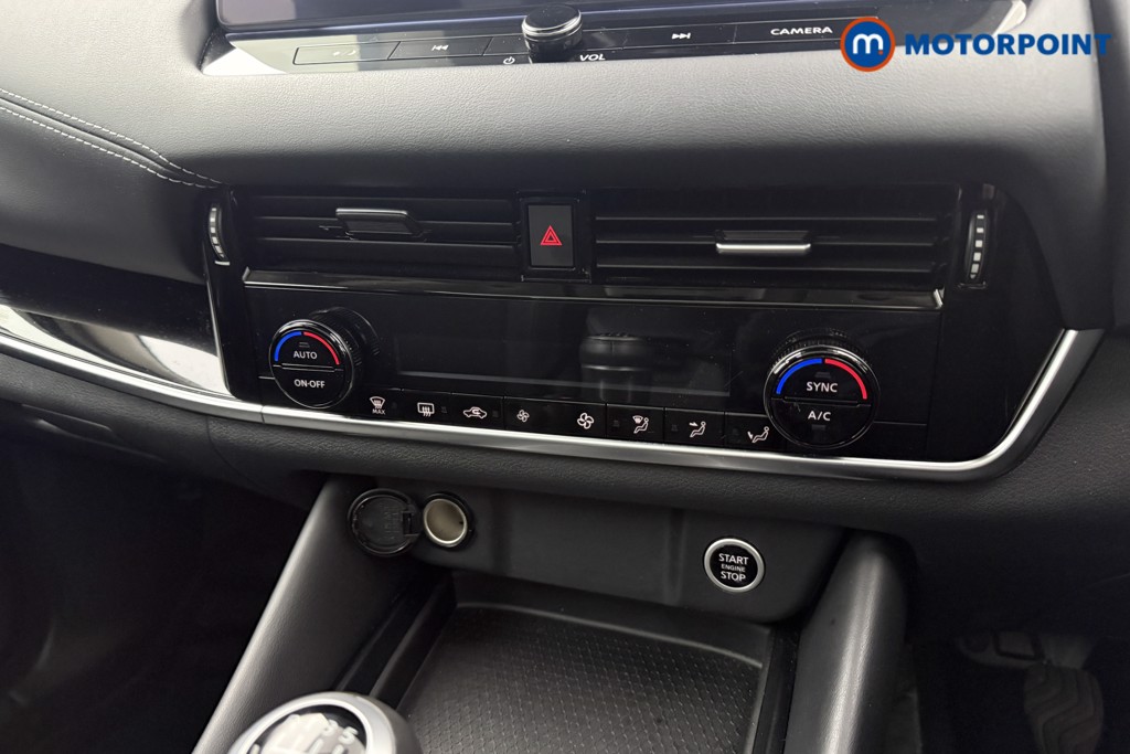 Nissan Qashqai N-Connecta Manual Petrol SUV - Stock Number (1626422) - 11th supplementary image