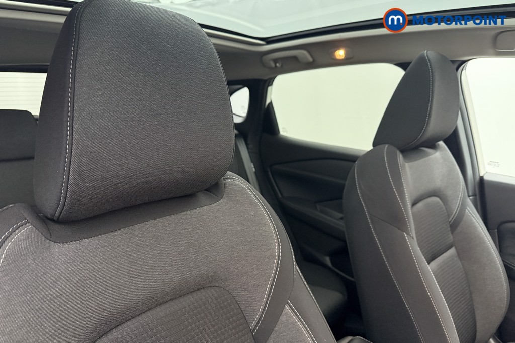 Nissan Qashqai N-Connecta Manual Petrol SUV - Stock Number (1626422) - 20th supplementary image