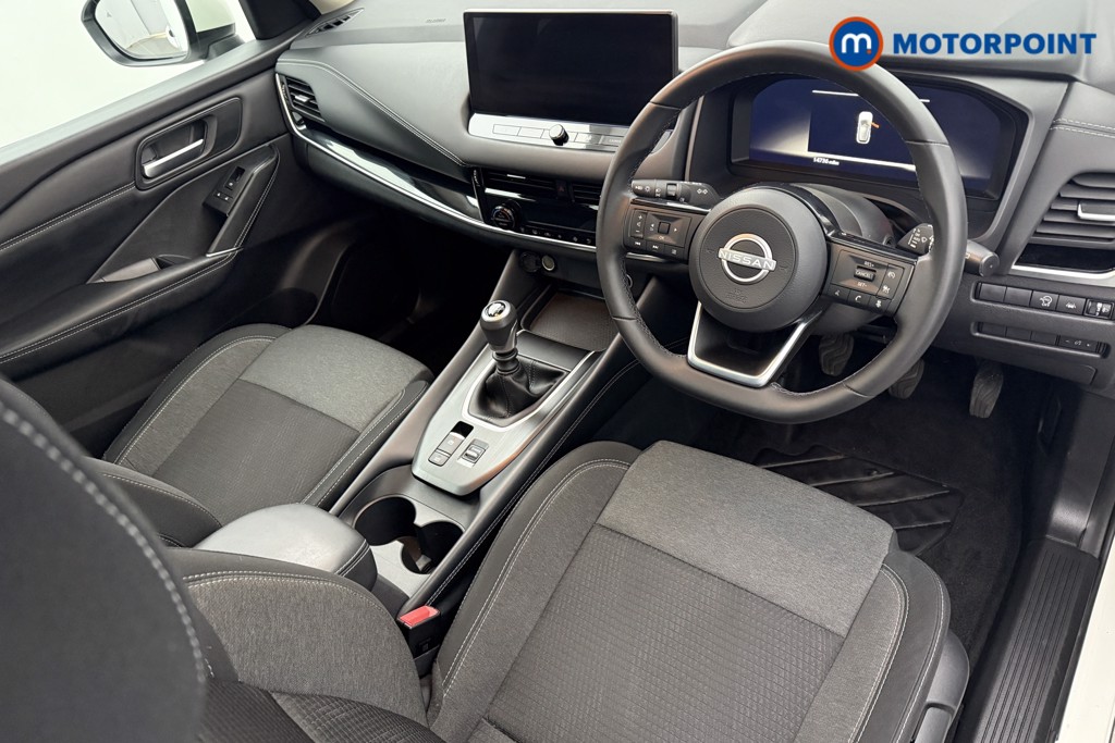Nissan Qashqai N-Connecta Manual Petrol SUV - Stock Number (1626422) - 1st supplementary image