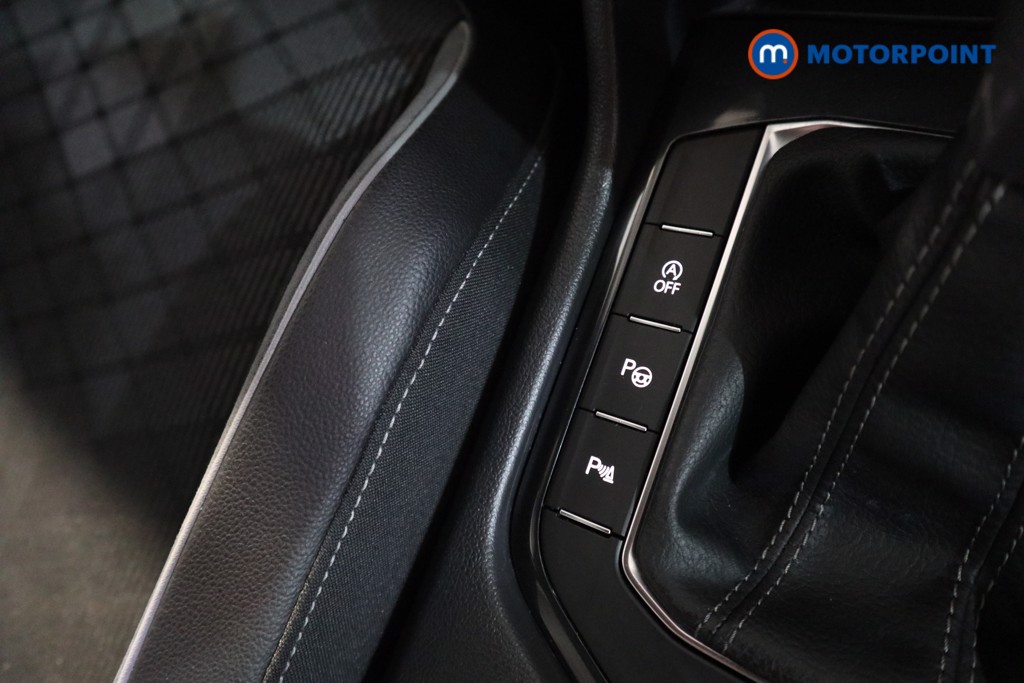 Volkswagen Tiguan R-Line Automatic Petrol SUV - Stock Number (1626455) - 12th supplementary image