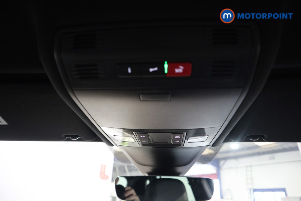 Volkswagen Tiguan R-Line Automatic Petrol SUV - Stock Number (1626455) - 14th supplementary image