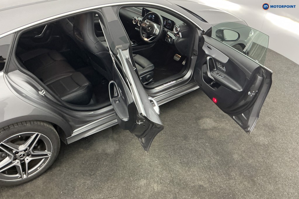 Mercedes-Benz CLA Amg Line Automatic Petrol Estate - Stock Number (1626564) - 5th supplementary image