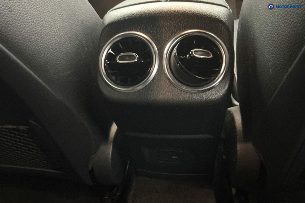 Mercedes-Benz CLA Amg Line Automatic Petrol Estate - Stock Number (1626564) - 15th supplementary image