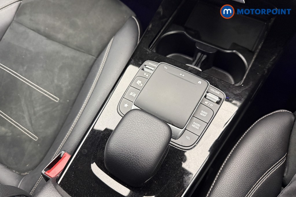 Mercedes-Benz A Class Amg Line Executive Edition Automatic Petrol Hatchback - Stock Number (1626599) - 5th supplementary image