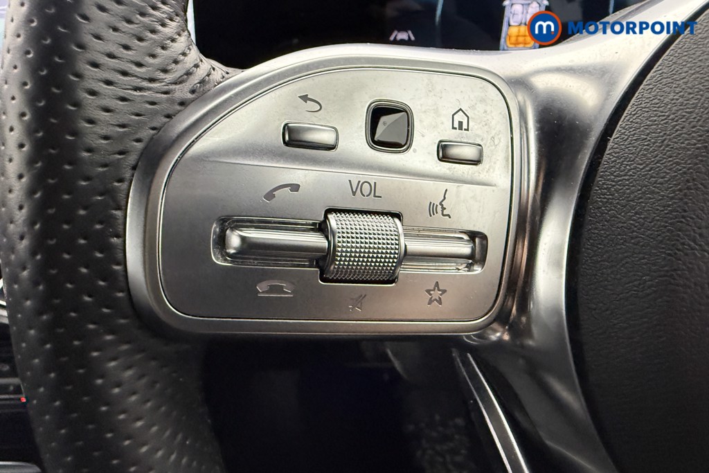 Mercedes-Benz A Class Amg Line Executive Edition Automatic Petrol Hatchback - Stock Number (1626599) - 7th supplementary image