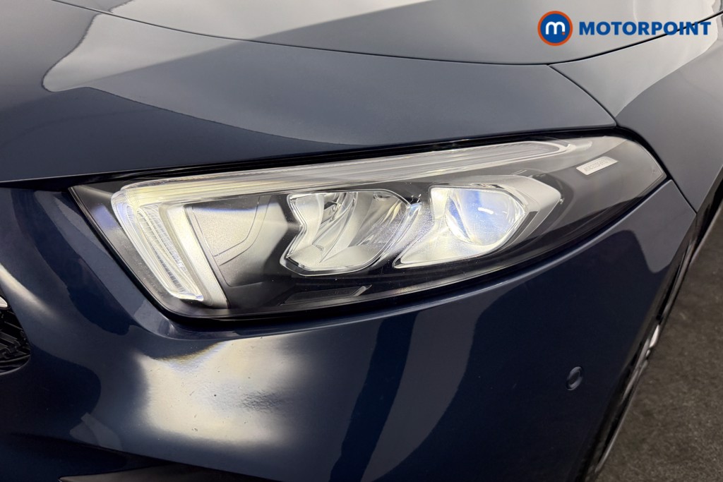 Mercedes-Benz A Class Amg Line Executive Edition Automatic Petrol Hatchback - Stock Number (1626599) - 15th supplementary image