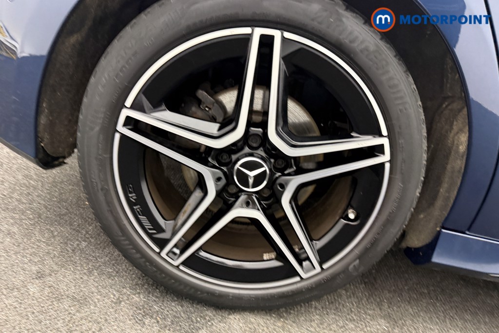 Mercedes-Benz A Class Amg Line Executive Edition Automatic Petrol Hatchback - Stock Number (1626599) - 19th supplementary image