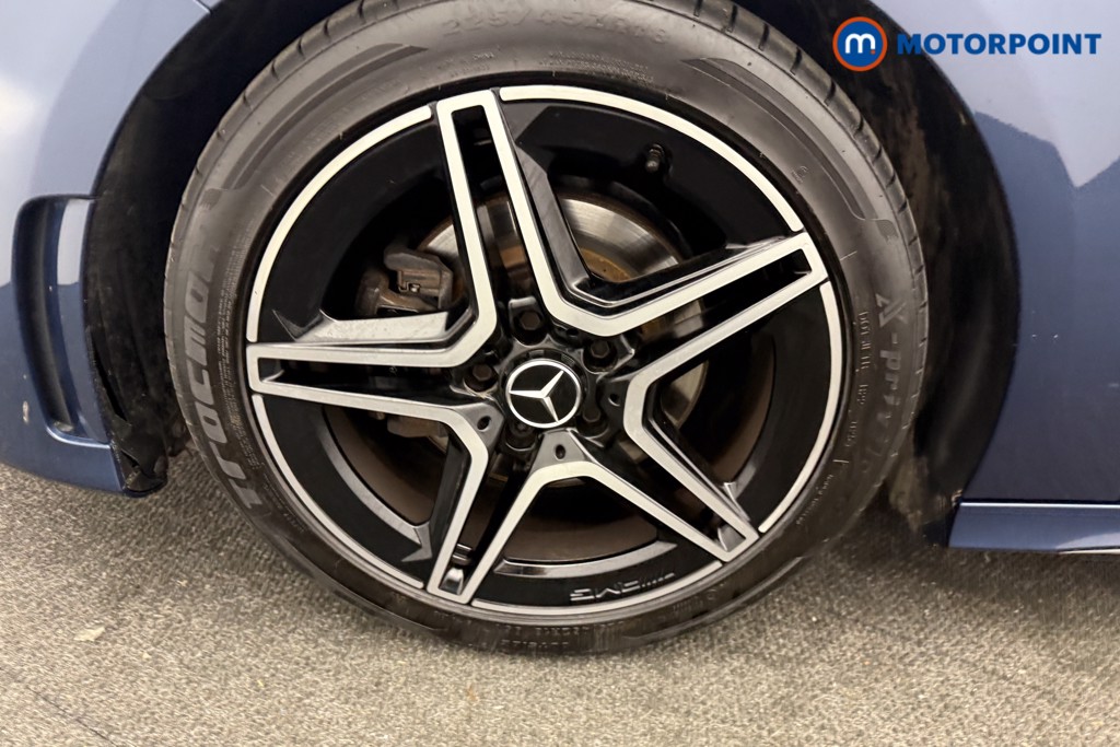 Mercedes-Benz A Class Amg Line Executive Edition Automatic Petrol Hatchback - Stock Number (1626599) - 21st supplementary image